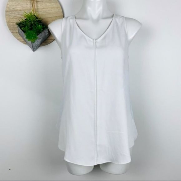 Cabi Style # 3076  Domino Mesh Layer Top  Size M - Picture 3 of 10